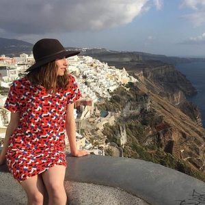 Meet your Posher, Cynthia